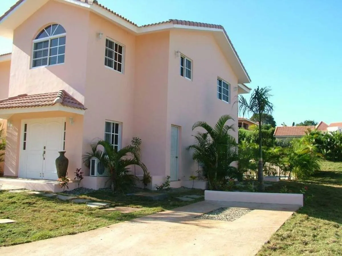 Comfortable 4 Bedroom Villa Near Downtown Sosua